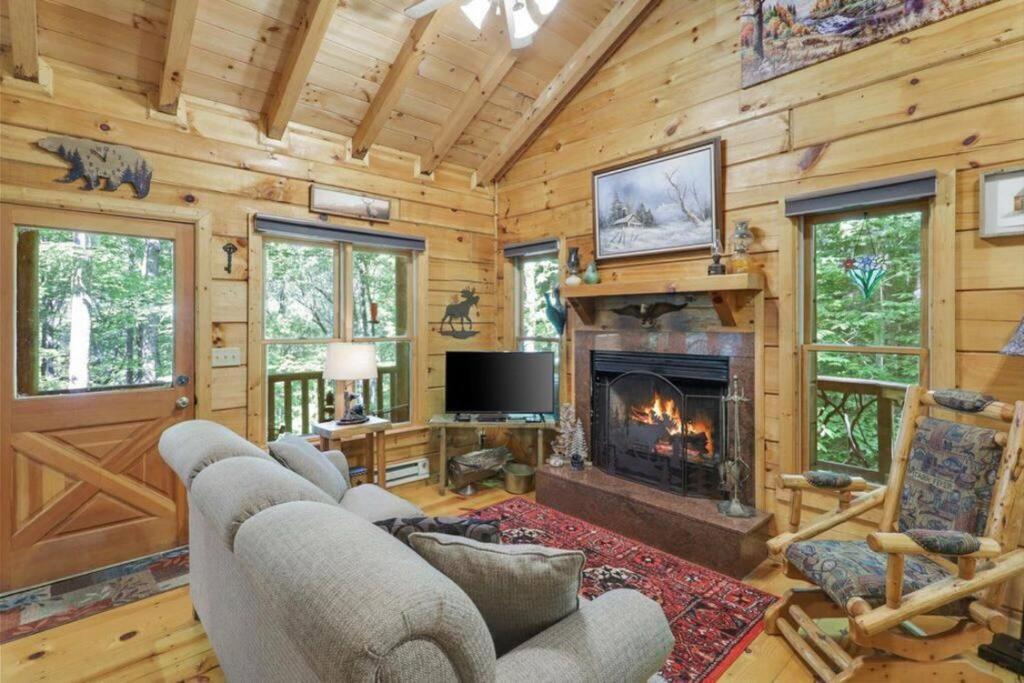 Open Studio Lodge At Little Rock Creek Cherry Log Exterior photo